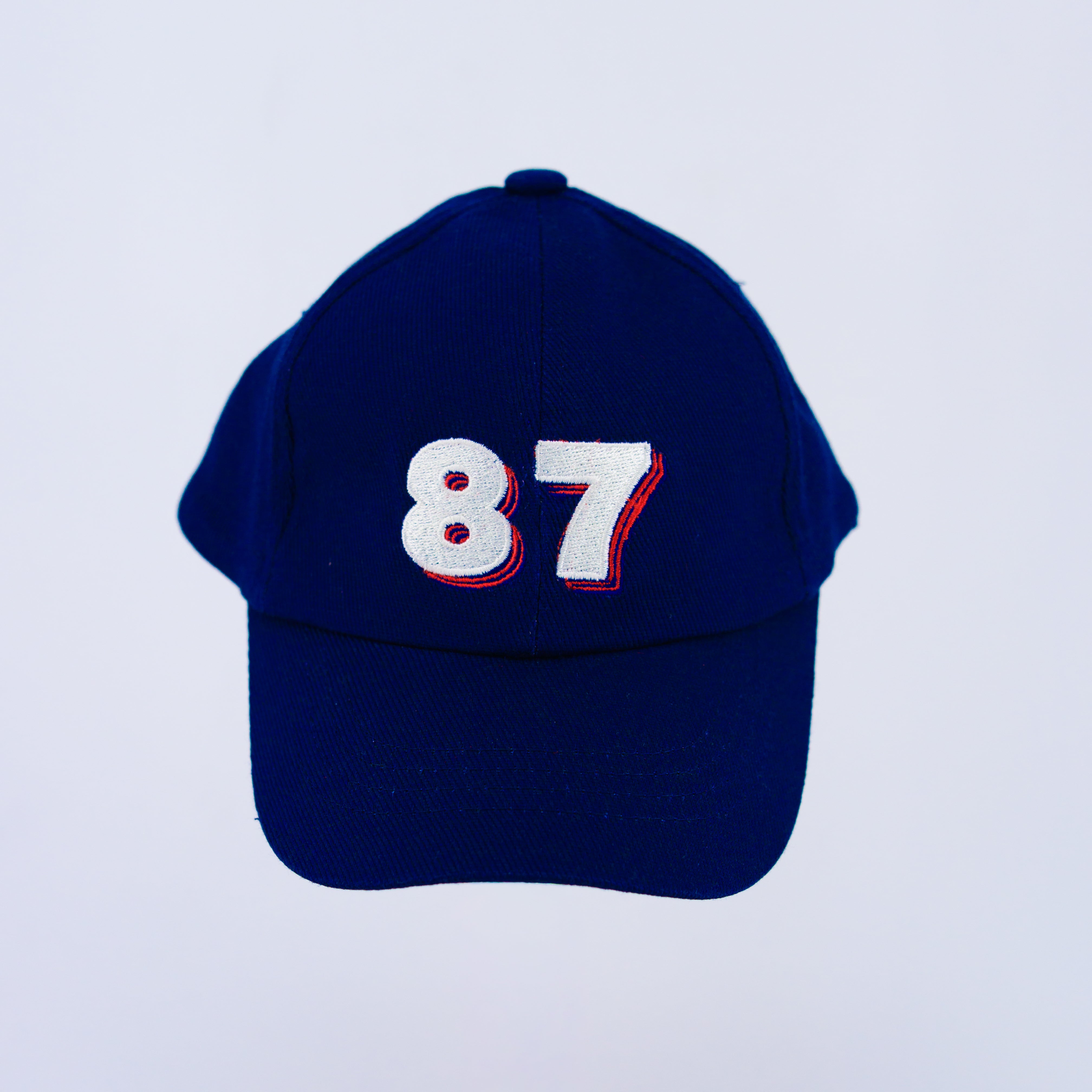 27133-cap navy blue with off white 87